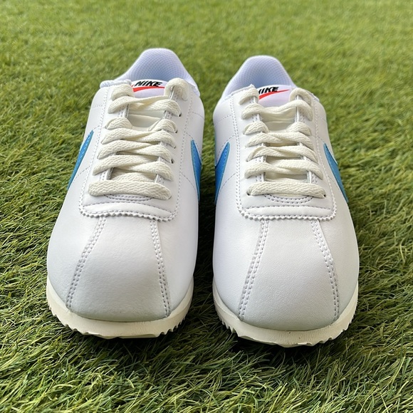 Nike Cortez - Picture 2 of 5